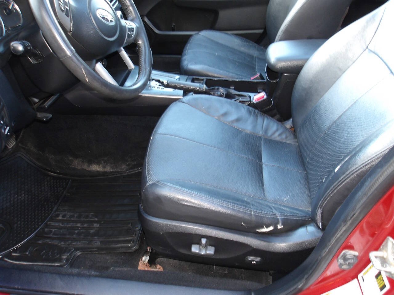 Used 2011 Subaru Forester 2.5X Limited AWD/4WD image 6