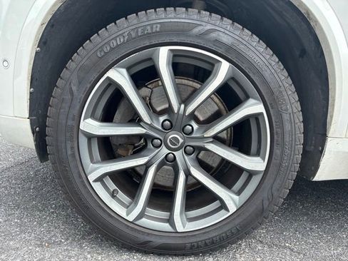 Used 2018 Volvo XC90 T5 Momentum w/ Convenience Package AWD/4WD image 10