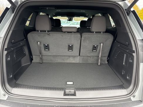 New 2026 GMC Acadia Elevation image 15