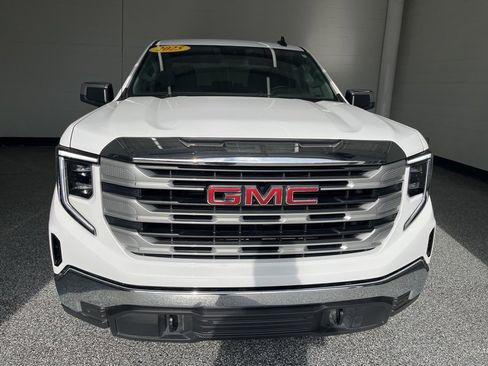 Used 2025 GMC Sierra 1500 SLE image 9