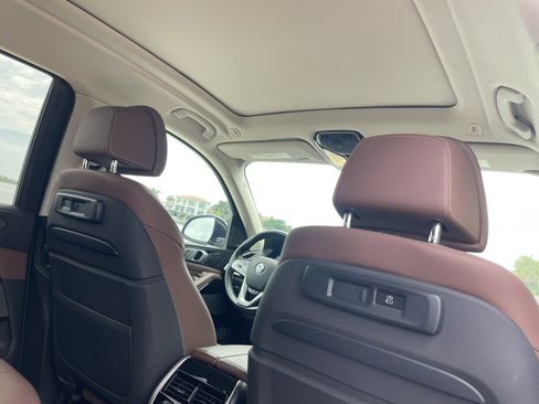 Used 2019 BMW X7 xDrive50i w/ Premium Package AWD/4WD image 9