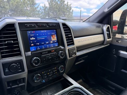 Used 2021 Ford F350 Lariat AWD/4WD image 36