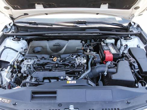 Used 2022 Toyota Camry XSE FWD image 27
