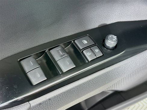 Certified 2025 Toyota Camry LE image 18