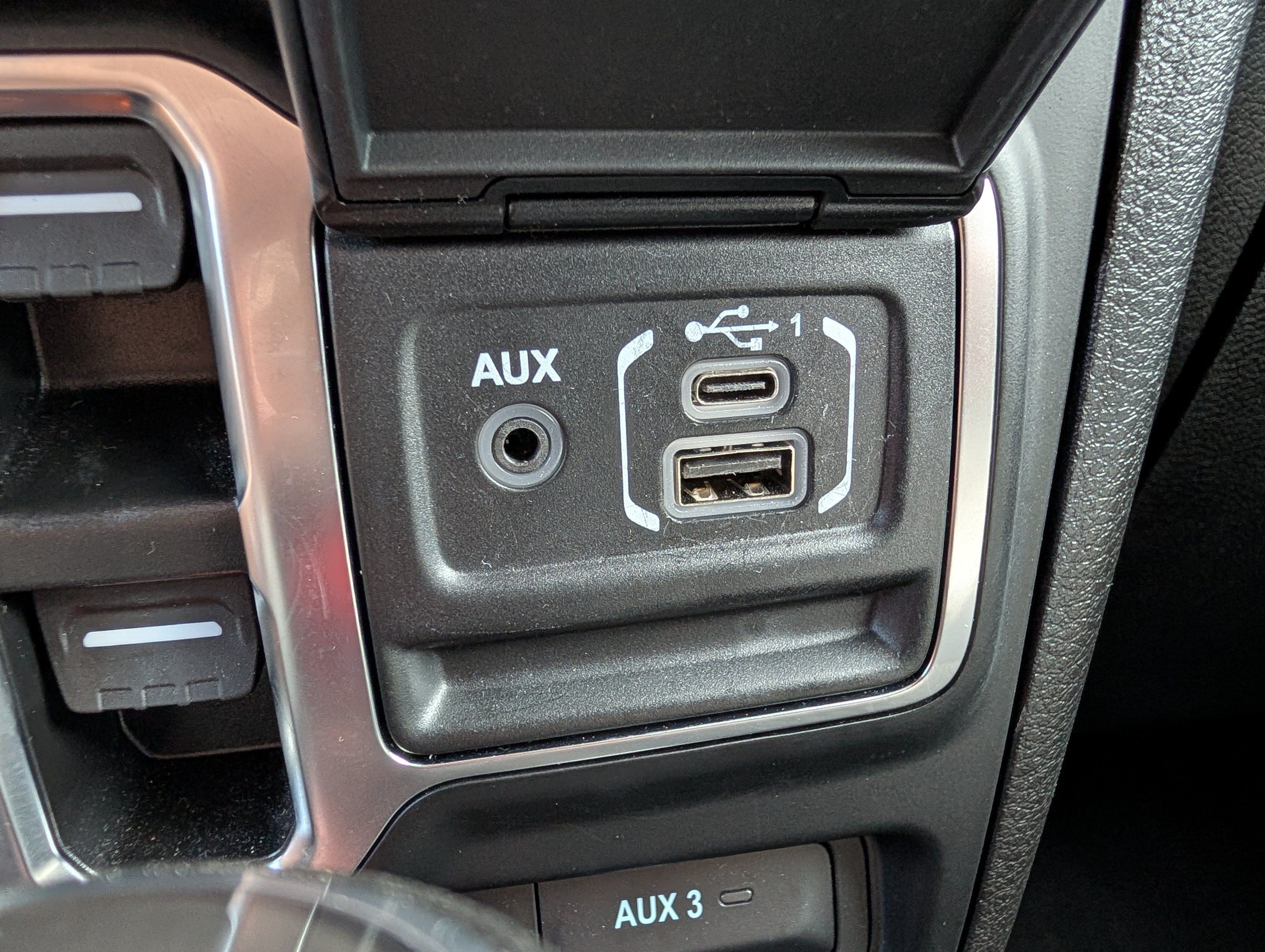Used 2025 Jeep Wrangler Unlimited Sport AWD/4WD image 33