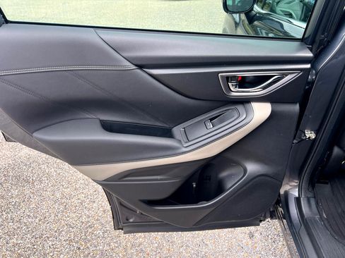 Used 2022 Subaru Forester Limited image 28