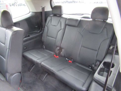 Used 2024 Kia Telluride LX image 40