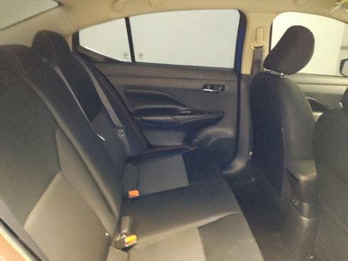 Used 2020 Nissan Versa SR FWD image 19