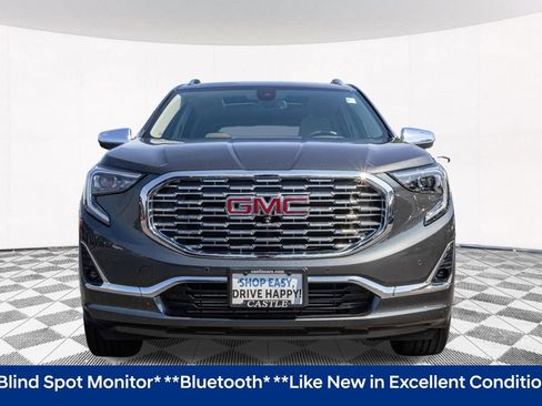 Used 2020 GMC Terrain Denali w/ Denali Premium Package AWD/4WD image 5