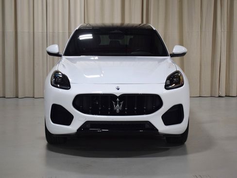 Certified 2023 Maserati Grecale Modena image 7