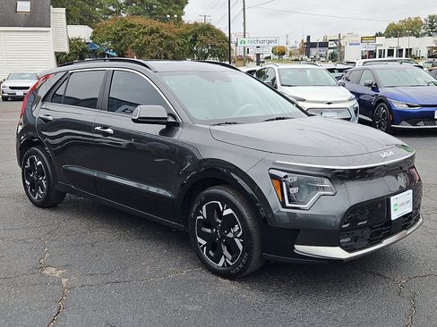 Used 2024 Kia Niro Wave image 4
