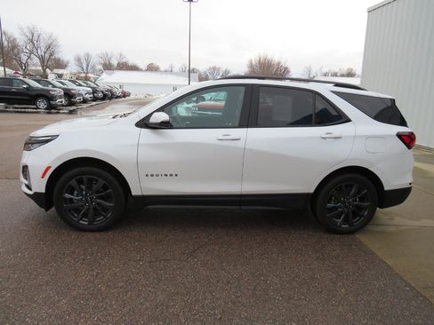 Used 2022 Chevrolet Equinox RS w/ RS Leather Package image 1