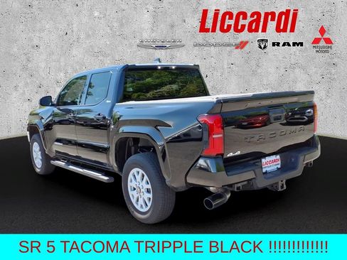 Used 2025 Toyota Tacoma SR5 AWD/4WD image 4