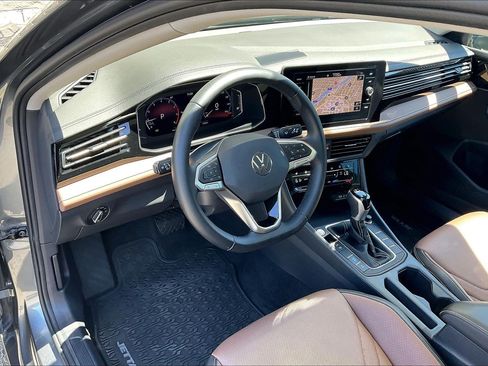 Certified 2025 Volkswagen Jetta SEL FWD image 14