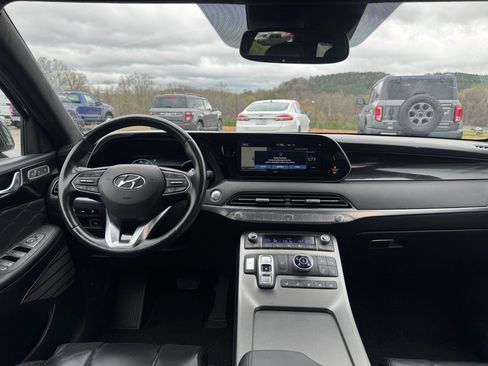 Used 2020 Hyundai Palisade Limited image 17