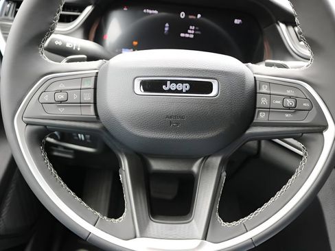 New 2026 Jeep Grand Cherokee 2WD image 21