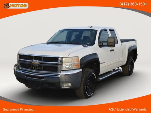 Used 2010 Chevrolet Silverado 2500 LT w/ Interior Plus Package image 1