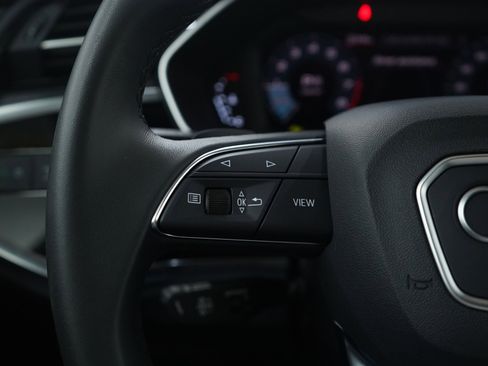 Used 2025 Audi Q3 2.0T Premium image 26