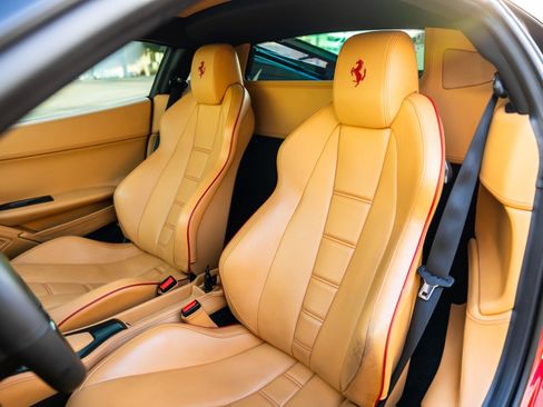 Used 2012 Ferrari 458 Italia Coupe RWD image 18