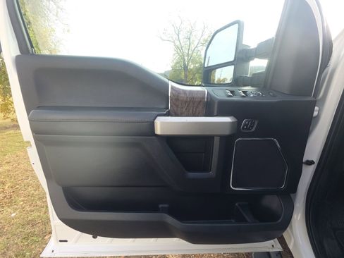 Used 2018 Ford F250 Lariat w/ Lariat Ultimate Package image 15