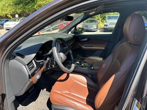 Used 2018 Audi Q7 3.0T Premium Plus AWD/4WD image 15