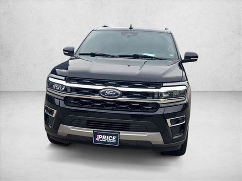 Used 2024 Ford Expedition Max Limited RWD image 2
