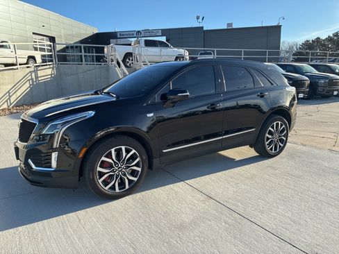 Used 2023 Cadillac XT5 Sportv w/ Technology Package image 1
