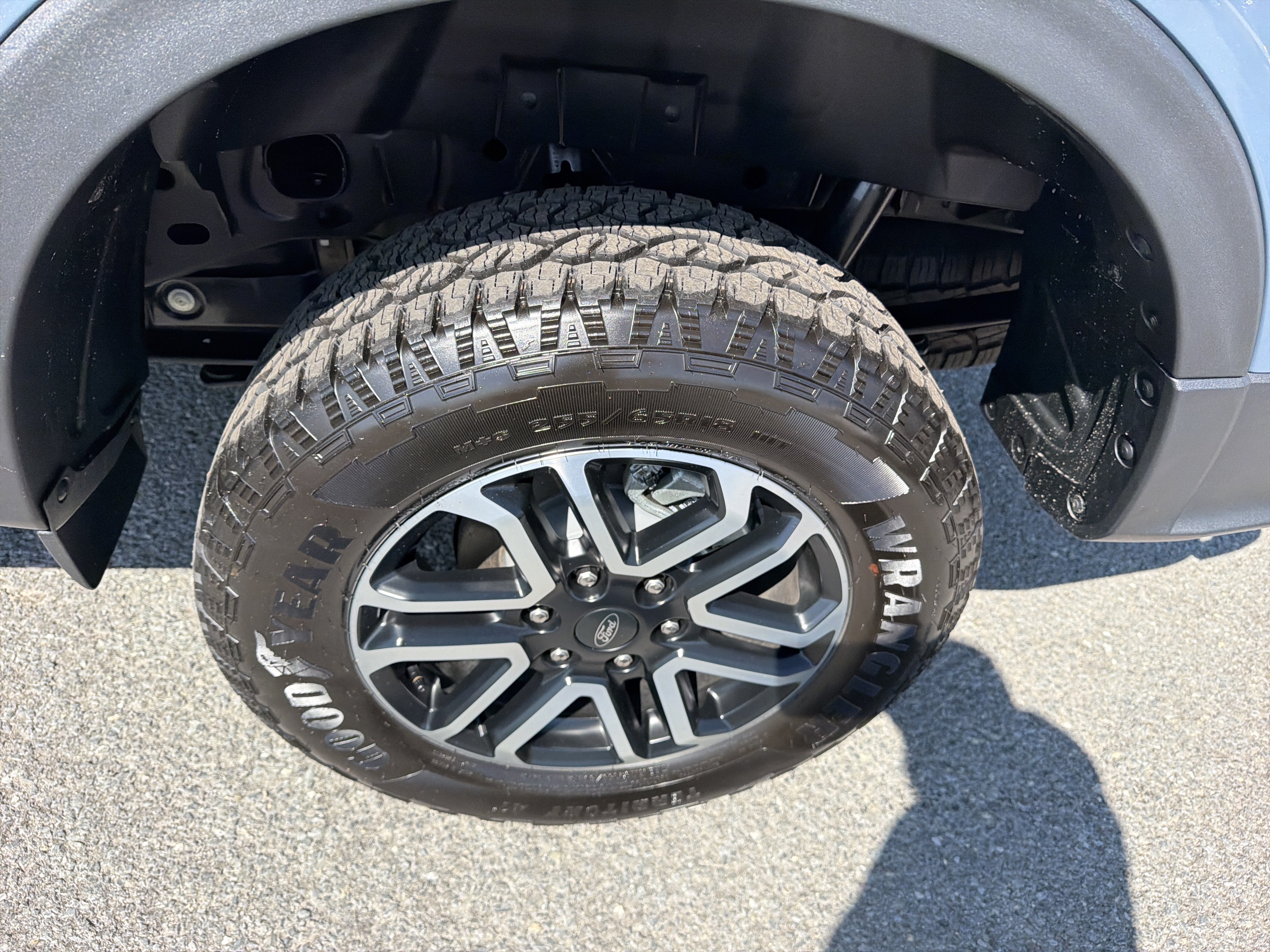 Used 2025 Ford Ranger Lariat w/ FX4 Off-Road Package AWD/4WD image 8