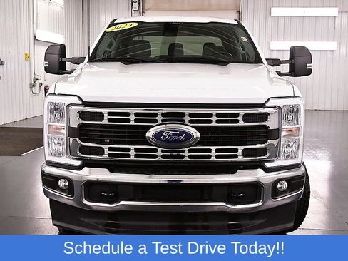 Used 2024 Ford F350 XLT image 2