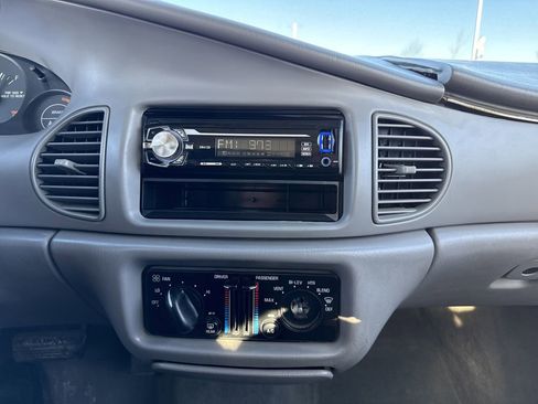 Used 2001 Buick Century Custom w/ Premium Pkg image 17