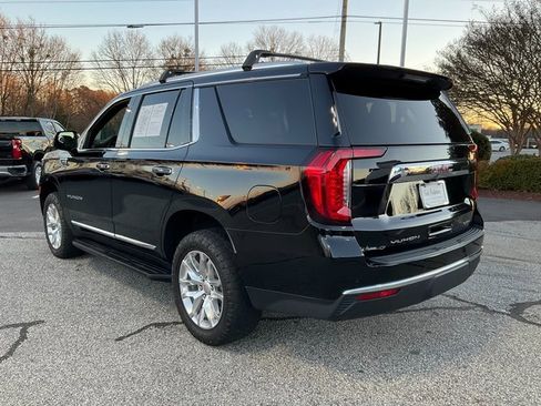 Used 2022 GMC Yukon SLT w/ SLT Premium Package image 24