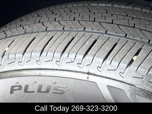 Used 2016 Jeep Cherokee Latitude AWD/4WD image 7