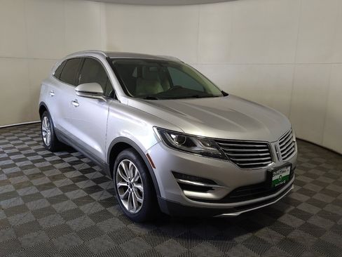 Used 2016 Lincoln MKC Select w/ Select Plus Package AWD/4WD image 14