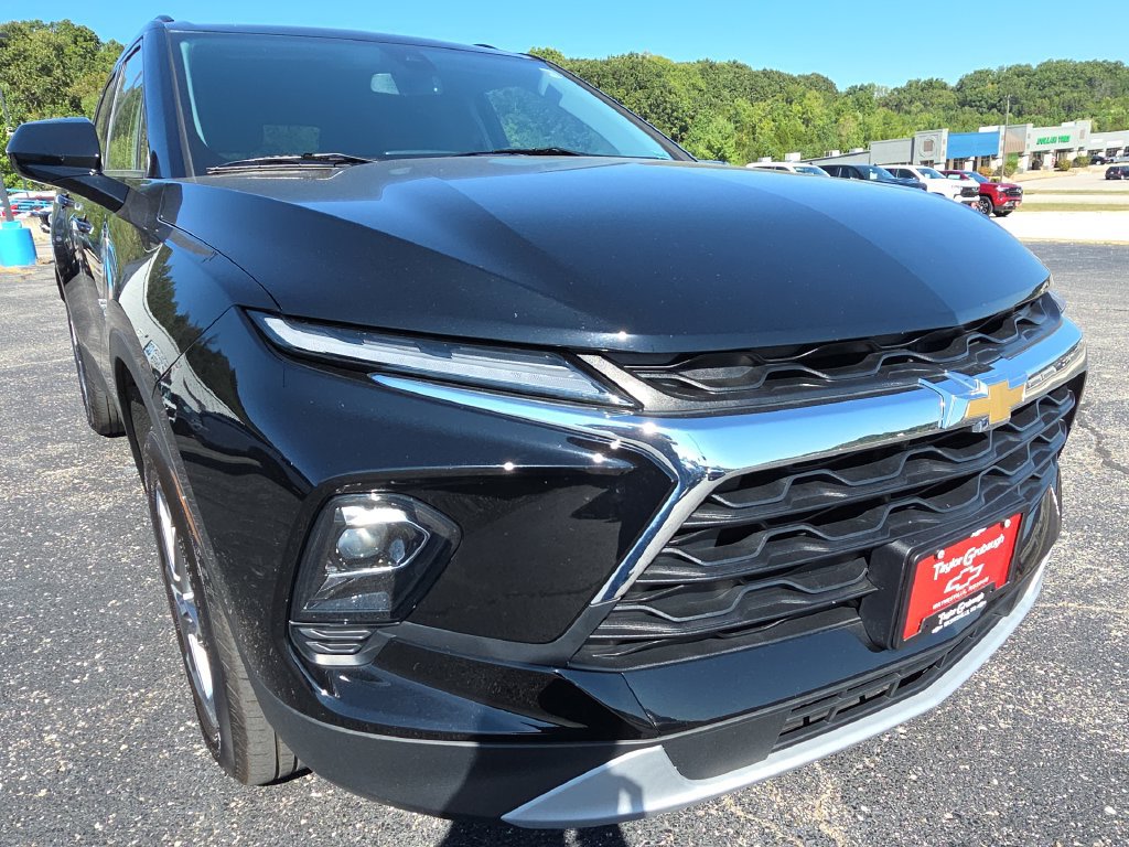 Used 2024 Chevrolet Blazer LT w/ Convenience Package FWD image 11