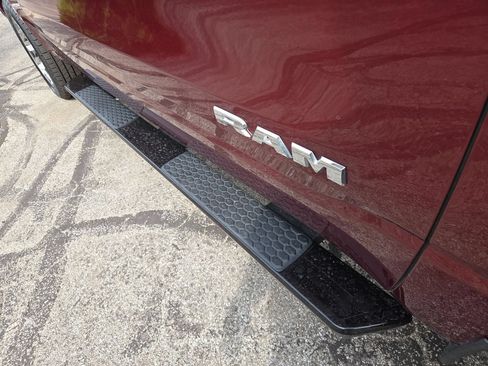 Used 2022 RAM 1500 Big Horn AWD/4WD image 14