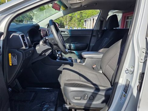 Used 2017 Kia Sportage LX w/ LX Popular Package AWD/4WD image 9