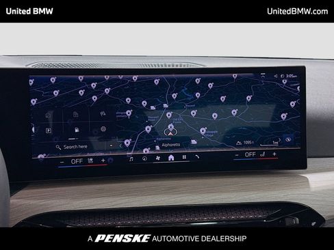 Certified 2025 BMW 330i Sedan image 10