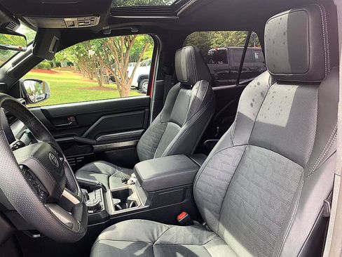 Certified 2025 Toyota 4Runner TRD Off-Road Premium AWD/4WD image 10