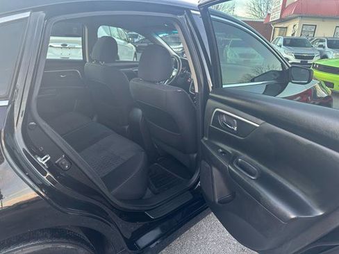 Used 2017 Nissan Altima 2.5 SV image 17