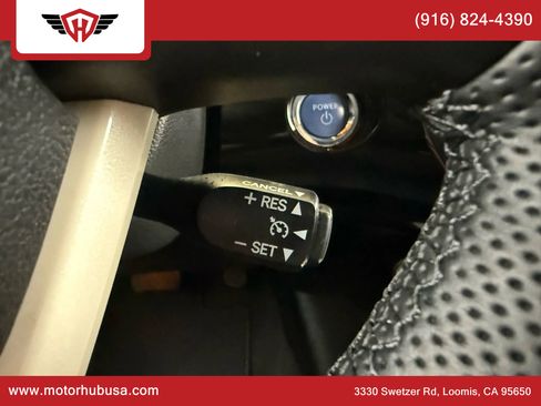 Used 2016 Toyota Prius Three image 25