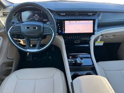 New 2026 Jeep Grand Cherokee Limited AWD/4WD image 3
