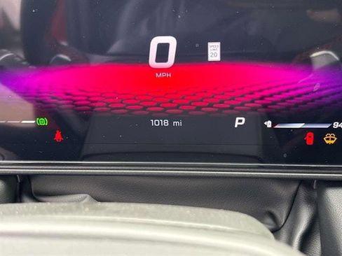 Used 2025 Dodge Charger R/T w/ Sun & Sound Package image 12