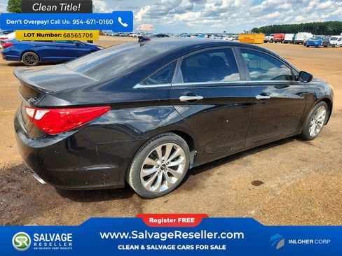 Used 2013 Hyundai Sonata SE w/ Navigation & Sunroof Pkg FWD image 4