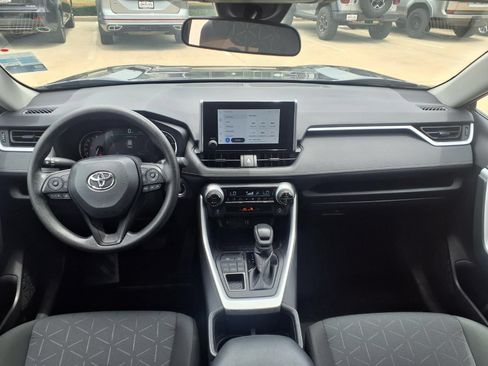 Certified 2025 Toyota RAV4 XLE AWD/4WD image 10