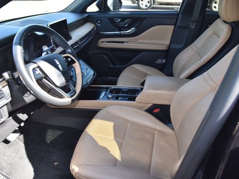 Used 2022 Lincoln Corsair Reserve w/ Equipment Group 201A image 10