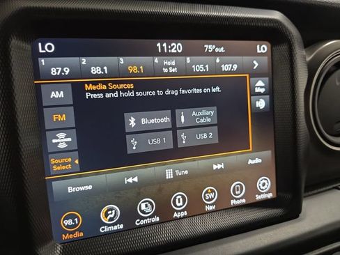 Used 2022 Jeep Wrangler Unlimited Sport AWD/4WD image 21