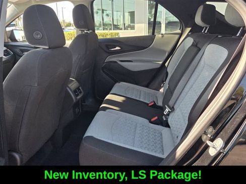 Used 2023 Chevrolet Equinox LS w/ LS Convenience Package FWD image 11
