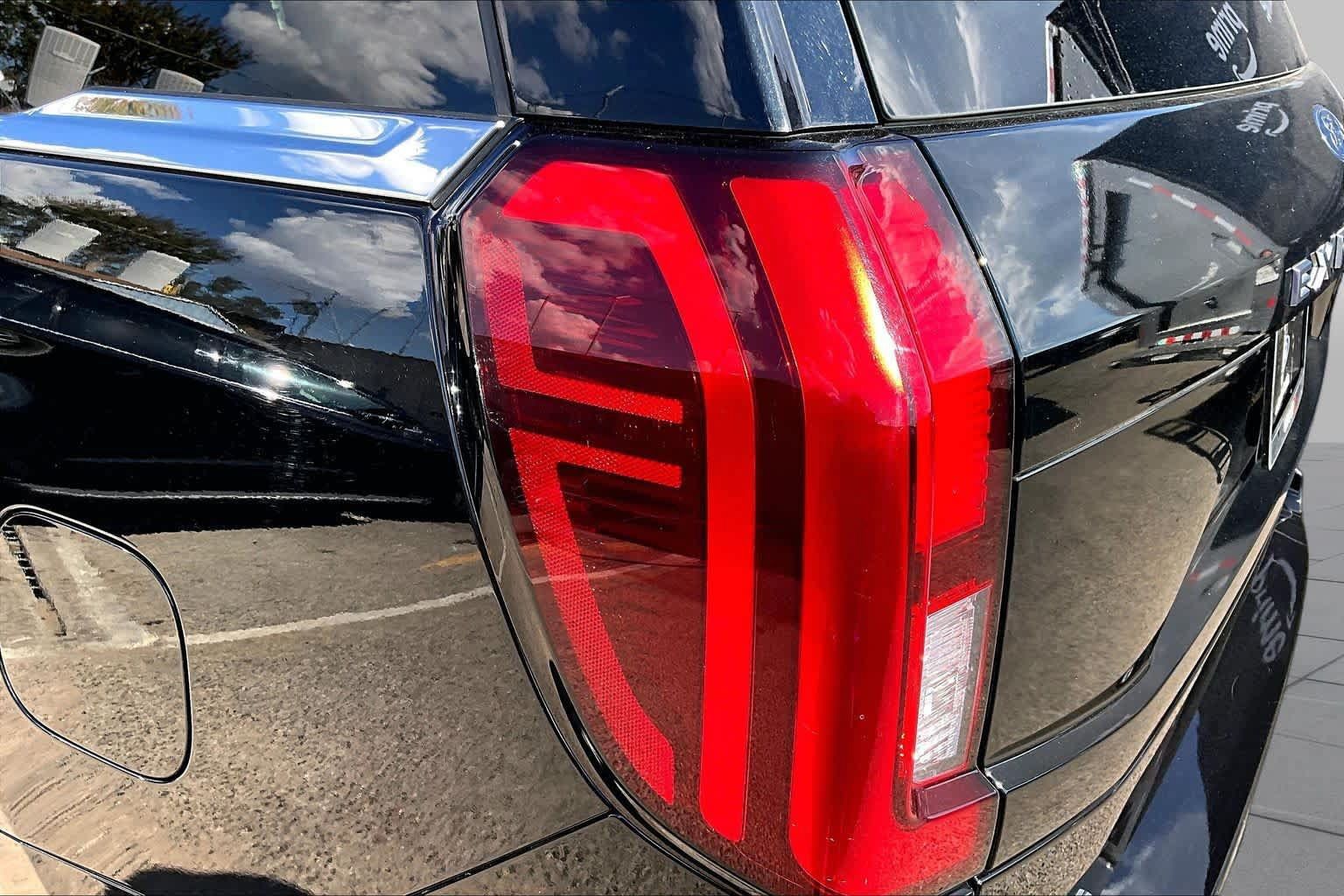 Used 2025 Ford Expedition Active RWD image 28