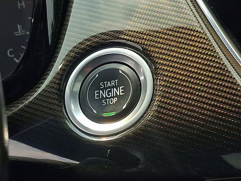 Certified 2023 Cadillac XT6 Premium Luxury w/ Platinum Package image 24