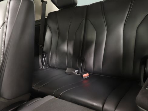 Used 2025 Acura MDX SH-AWD w/ Technology Package image 28